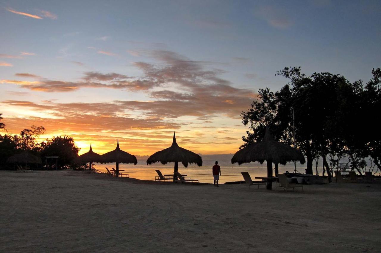 Bluewater Panglao Resort Luaran gambar